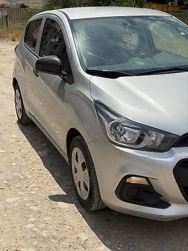 Продажа авто: Chevrolet Spark: 2017 г., 1 л, Автомат, Бензин, Хэтчбэк — 5