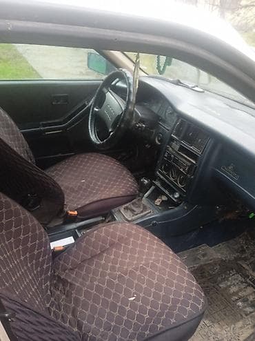 двери аккорд: Audi 80: 1992 г., 1.8 л, Механика, Бензин, Седан — 4