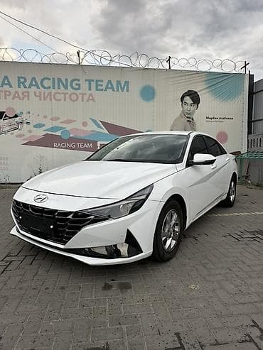 рул: Hyundai Avante: 2021 г., Вариатор, Бензин, Седан — 2