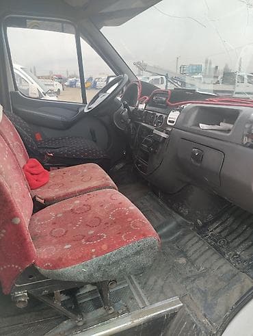 авто из киргизии: Mercedes-Benz 190: 2002 г., Ручные, Дизель — 3