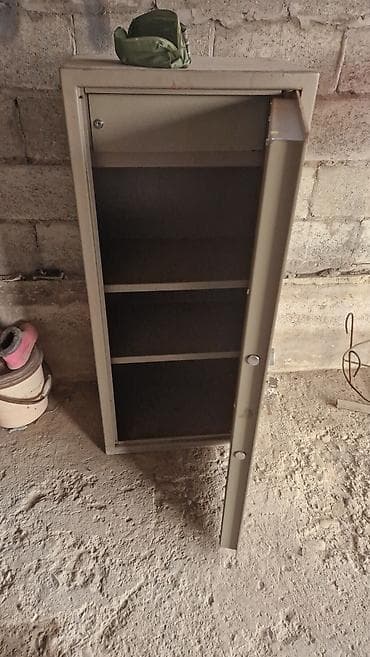 Сейфтер: СЕЙФЫ. !!! Огнестойкий взломостойкий, цена: договорная. У нас — 10