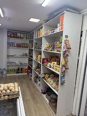 Кыймылсыз мүлк: 7 мкр Продается готовый продуктовый магазин Площадь: 10м2 — 2