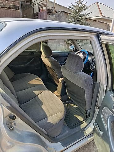 Продажа авто: Honda Accord: 2000 г., 1.6 л, Автомат, Бензин, Седан — 5