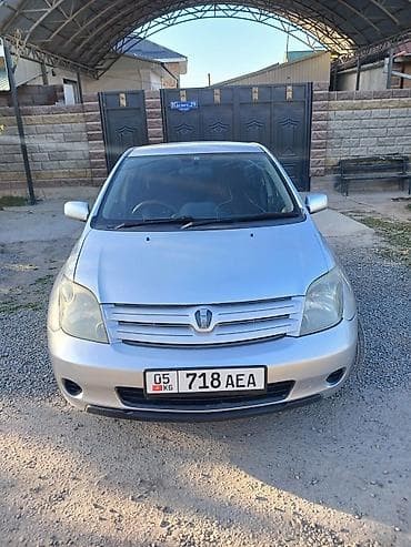 Продажа авто: Toyota Ist: 2002 г., 1.3 л, Автомат, Бензин, Хэтчбэк — 2