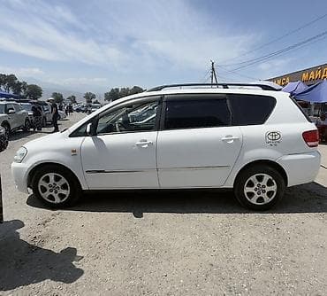 тоето пикник: Toyota Avensis Verso: 2002 г., Бензин, Минивэн — 1