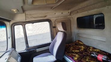 сорок трактор: Самосвал Shacman (Shaanxi) 6x4 Характеристики и особенности: - — 2