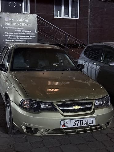 Daewoo Nexia: 2010 г., Механика, Бензин, Седан