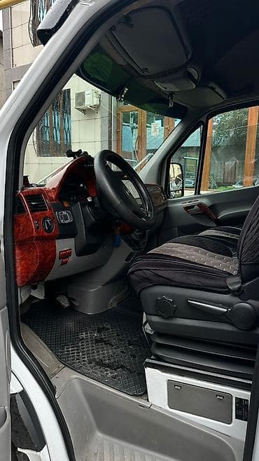 Авто кызматтары: Баруучу жер: Бардык багыттар, Орундардын саны: Башка сан, Лицензия №: ЕСТЬ! — 6