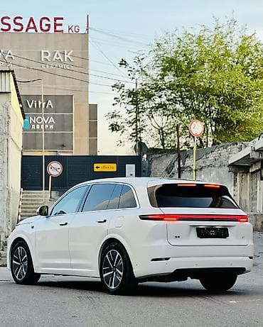 li 7 цена: Lixiang L7: 2024 г., 1.5 л, Автомат, Гибрид, Кроссовер — 5