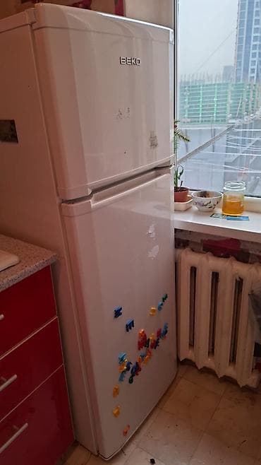 forester 2020: Холодильник Beko, Б/у, Двухкамерный — 1