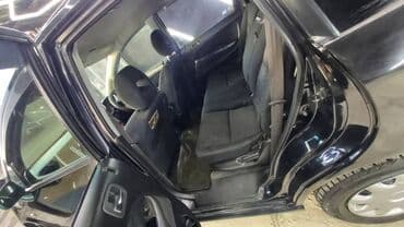 меняю дом на машину: Honda Stream: 2006 г., 2 л, Типтроник, Бензиновая, Универсал — 6