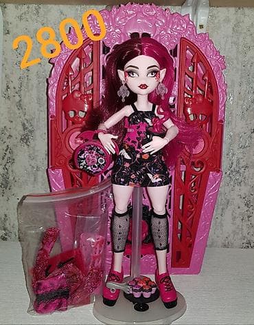 цена лабубу оригинал: Продаю кукол монстерхай g3 из своей коллекции. Стояли на полке — 8