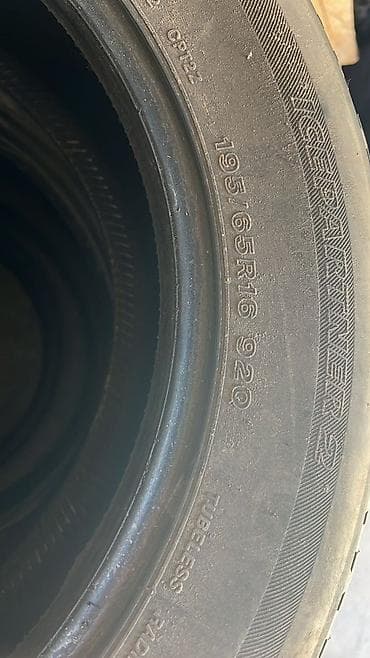 Зимние шины 195/65 R16 - Тип: бескамерные (Tubeless), радиальные -