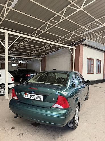 бюджетные авто: Ford Focus: 2000 г., 2 л, Автомат, Бензин, Седан — 3