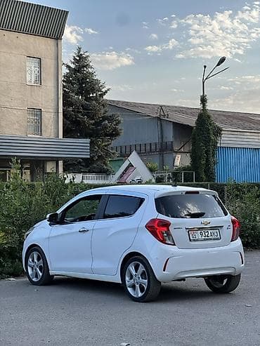 Chevrolet Spark: 2016 г., Бензин, Хэтчбэк — 5