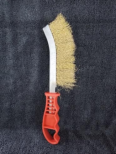 Щётки металлический ворс . мягкие и жёсткие. для работы по ржавчины на