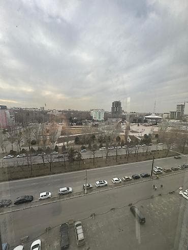 red centr: Аренда офисов, 95 м², В бизнес центре, 1 линия, С системой безопасности — 6