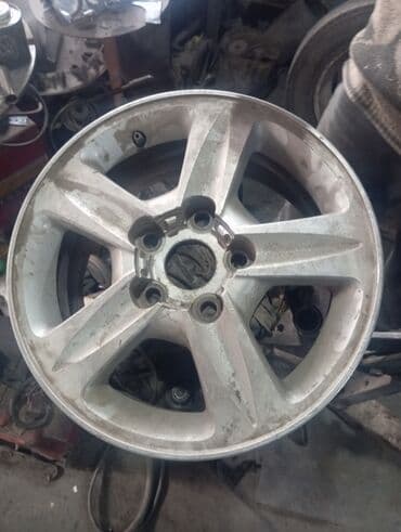 купить диски на ниву 16: Литые Диски R 15 отверстий - 5, Б/у — 1