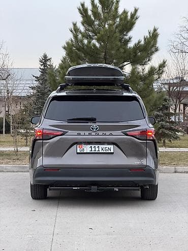 lexus es: Toyota Sienna: 2021 г., 2.5 л, Гибрид, Минивэн — 7