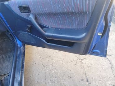 шины дордой: Mazda 323: 1989 г., 1.6 л, Автомат, Бензиновая, Хэтчбэк — 13