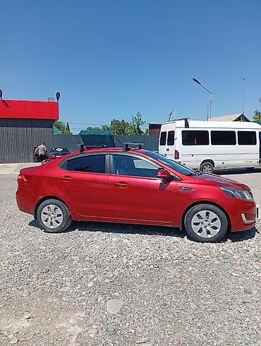 кызыл кия кыз: Kia Rio: 2012 г., 1.6 л, Кол менен иштөөчү, Бензин, Седан — 3