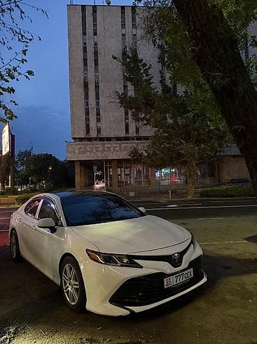 кузов портерге: Toyota Camry: 2018 г., Автомат, Бензин, Седан — 1