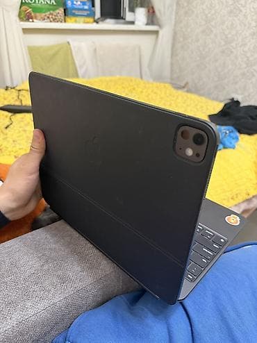Планшеты: Планшет, Apple, память 128 ГБ, 12" - 13", Wi-Fi, Б/у, Классический цвет - Черный — 4