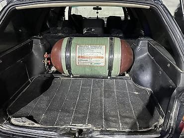 3 sfe: Volkswagen Passat Variant: 1993 г., 1.8 л, Ручные, Бензин, Универсал — 6