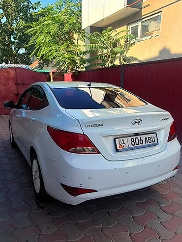 byd e5: Hyundai Accent: 2015 г., 1.5 л, Автомат, Бензин, Седан — 4