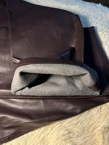 коженные брюки: Прямые брюки из эко-кожи бордового оттенка.БОРДО РАЗМЕР S-M КОРИЧНЕВЫЕ — 7