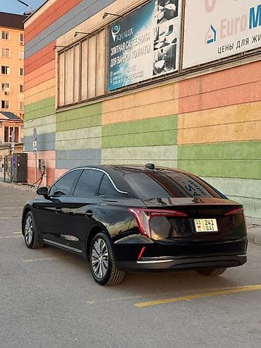 e 303: Huanghai : 2022 г., 0.7 л, Автомат, Электромобиль, Седан — 9