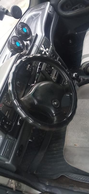 bmw 5: Daewoo Nexia: 2005 г., Механика, Бензин, Седан — 4