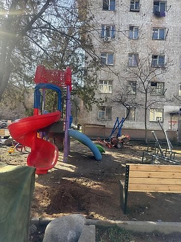 кыргыз недвижимост: 12 м², Эмереги менен — 7