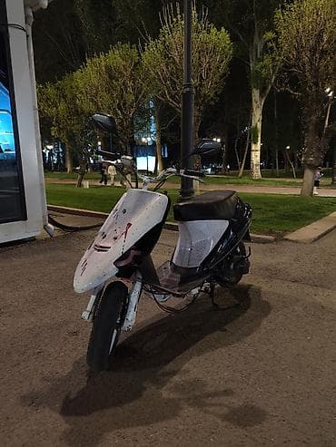 suzuki adres: Тип скутера Suzuki, 100 куб. см, Бензин, Б/у — 6