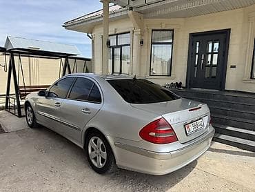 илизон машына: Mercedes-Benz E-Class: 2004 г., 2.6 л, Кол менен иштөөчү, Бензин, Седан — 4