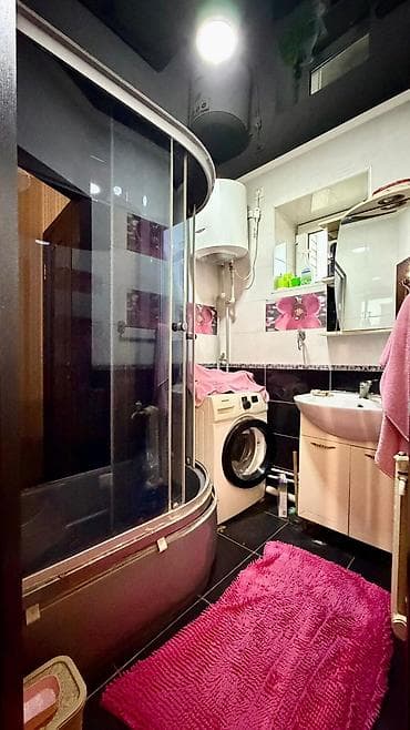old бишкек: 3 комнаты, 55 м², 4 этаж, Свежий ремонт — 5