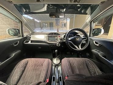 mini coper: Honda Fit: 2009 г., 1.3 л, Вариатор, Бензин, Хэтчбэк — 7