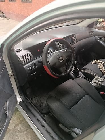 mc 2000: Toyota Corolla: 2006 г., Механика, Седан — 5