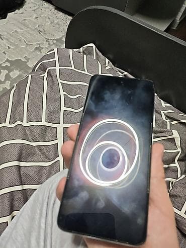 Мобильные телефоны: Poco X4 GT, Б/у, 256 ГБ, цвет - Серый, 2 SIM, 1 SIM — 2