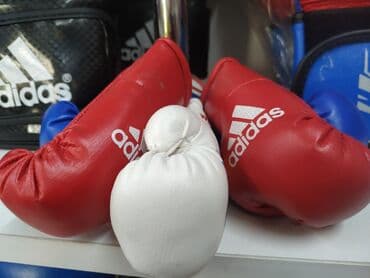 домино бишкек вакансии: Сувенирные перчатки для бокса брелки брелоки в спортивном магазине — 1