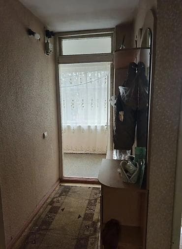 1 bedroom: 3 комнаты, С мебелью частично — 7