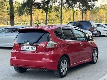 Honda Fit: 2009 г., 1.5 л, Автомат, Бензин, Хэтчбэк — 8