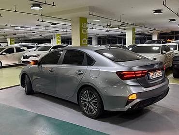 Kia Cerato: 2022 г., 1.6 л, Автомат, Бензин, Седан