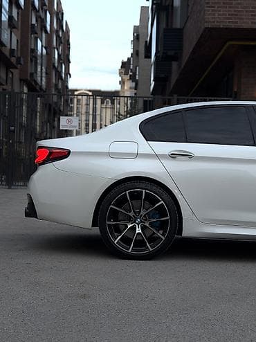 v class: BMW 5 series: 2018 г., 3 л, Автомат, Бензин, Седан — 6
