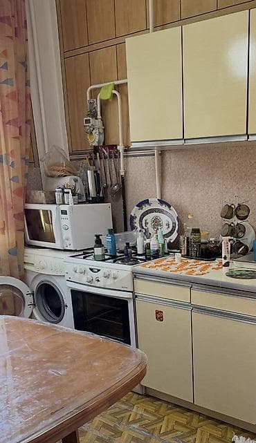 классика кухня: Кухонный гарнитур в классическом стиле для небольшой кухни - Напольные — 2