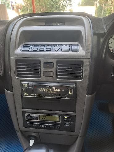 stream 1 7: Toyota Caldina: 2000 г., 2 л, Автомат, Бензин, Универсал — 10