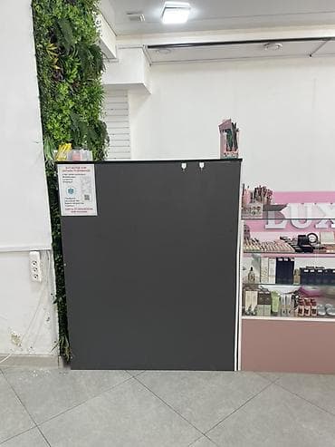 Прилавок-стойка администратора/кассира, темно‑серого цвета at lalafo.kg Прилавок-стойка администратора/кассира, темно‑серого цвета