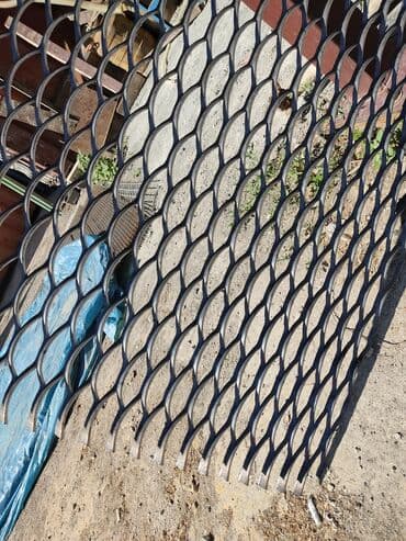 куплю лист металла: Просечно- вытяжной лист. Для настилов, лестниц, ступеней, проходов — 3