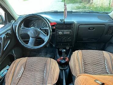 4: Volkswagen Polo: 1999 г., 1.4 л, Механика, Бензин, Хэтчбэк — 6