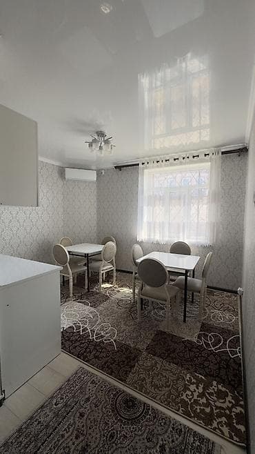 apartment 1 room: Гостевой дом халаль Цена за посетителя 1300 сом Имеются все удобства — 4
